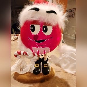 M&M lighted Christmas figure